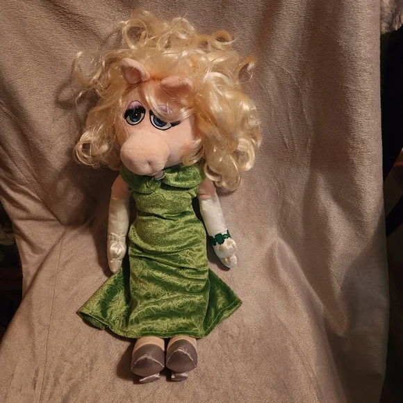 Disney | Toys | Disney Miss Piggy | Poshmark